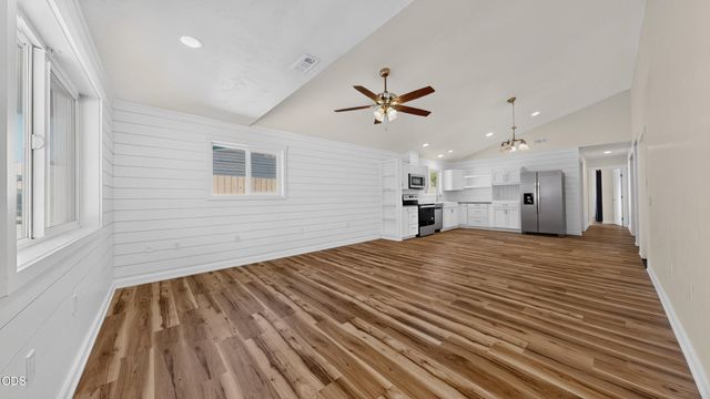 63266 Vogt Road, Bend, OR 97701