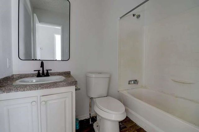 11727 Greensbrook Forest Drive, Houston, TX 77044