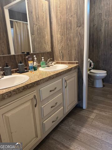 92 Graham Lane, Claxton, GA 30417