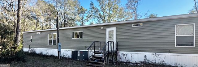 92 Graham Lane, Claxton, GA 30417