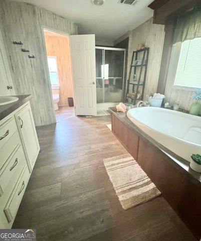 92 Graham Lane, Claxton, GA 30417