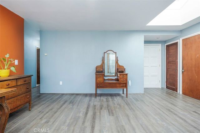 674 Senate Street, Costa Mesa, CA 92627