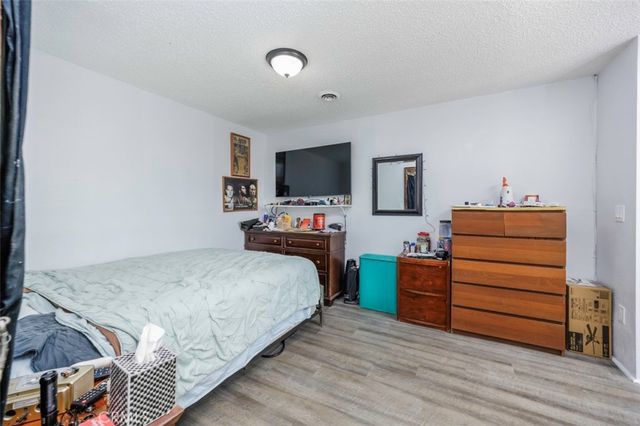 674 Senate Street, Costa Mesa, CA 92627