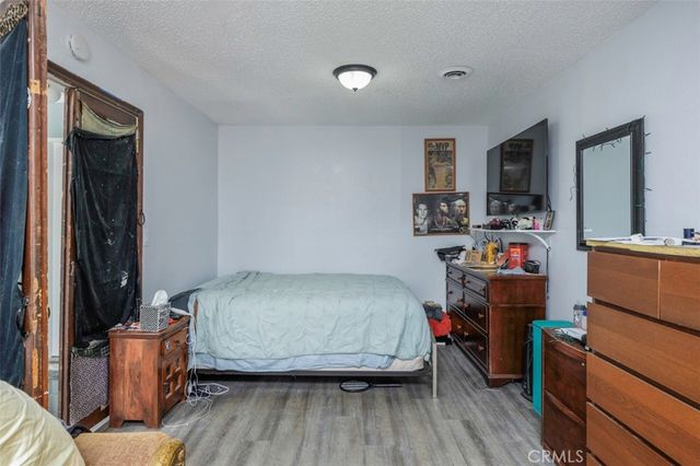 674 Senate Street, Costa Mesa, CA 92627