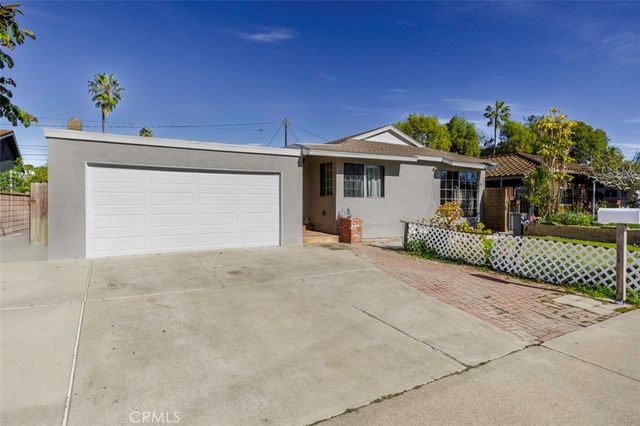 674 Senate Street, Costa Mesa, CA 92627