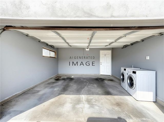 674 Senate Street, Costa Mesa, CA 92627