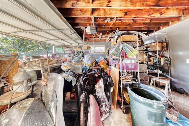 674 Senate Street, Costa Mesa, CA 92627