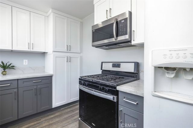 674 Senate Street, Costa Mesa, CA 92627