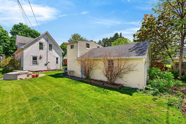 2226 N 11th STREET, Sheboygan, WI 53083