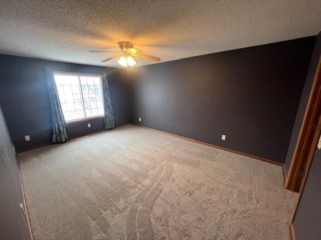 1820 Mockingbird Avenue, Shakopee, MN 55379