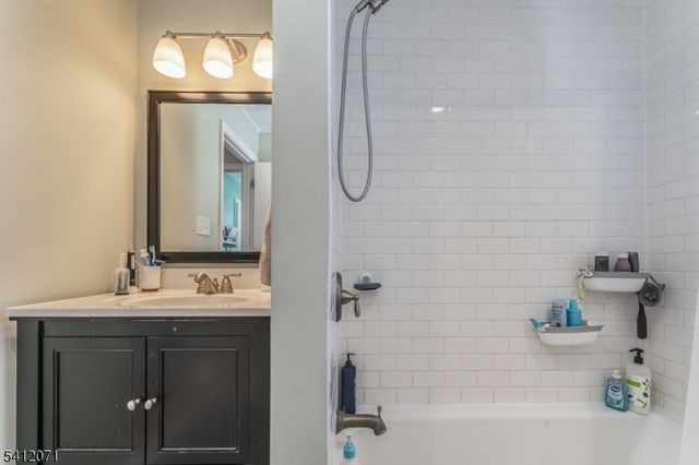 17 Putnam St, Somerville Boro, NJ 08876