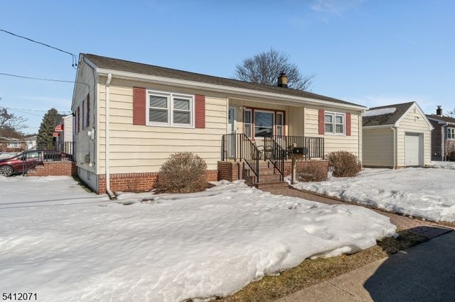 17 Putnam St, Somerville Boro, NJ 08876