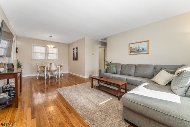 17 Putnam St, Somerville Boro, NJ 08876