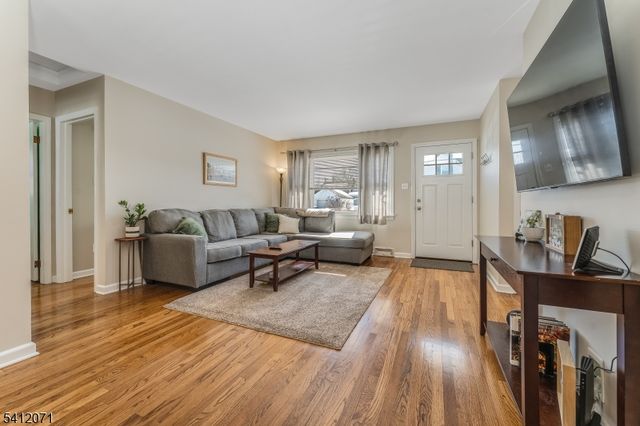 17 Putnam St, Somerville Boro, NJ 08876