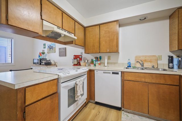 1113 W 10th Ave, Spokane, WA 99203