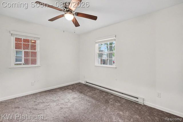 32200 Jefferson Avenue, Saint Clair Shores, MI 48082