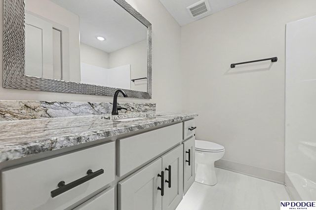 3638 S 217 Street, Elkhorn, NE 68022