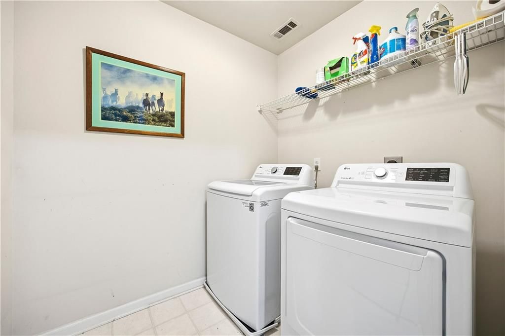 Image 16 of property listing at 2915 Brookwater Drive, Cumming, GA 30041