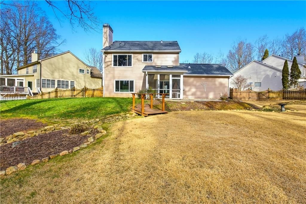 Image 30 of property listing at 2915 Brookwater Drive, Cumming, GA 30041