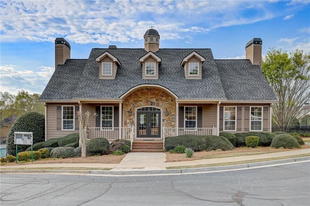 Image 31 of property listing at 2915 Brookwater Drive, Cumming, GA 30041