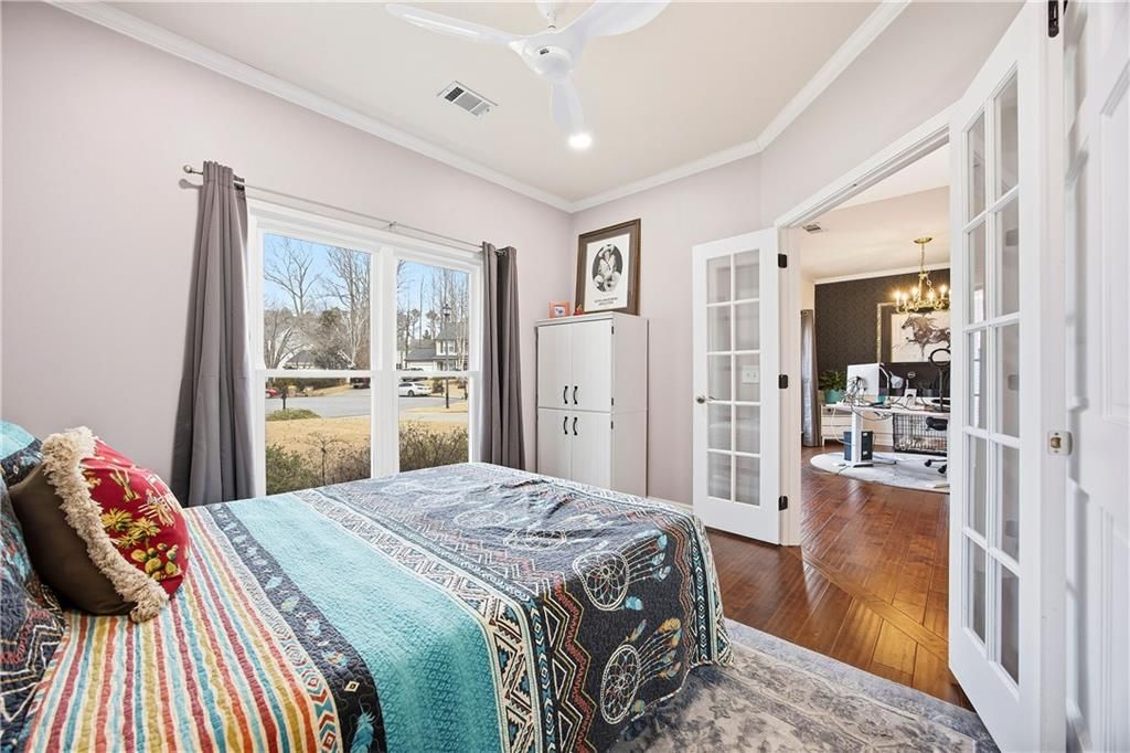 Image 7 of property listing at 2915 Brookwater Drive, Cumming, GA 30041