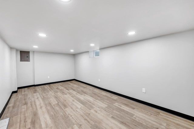 912 ETHEL AVENUE, Green Bay, WI 54303
