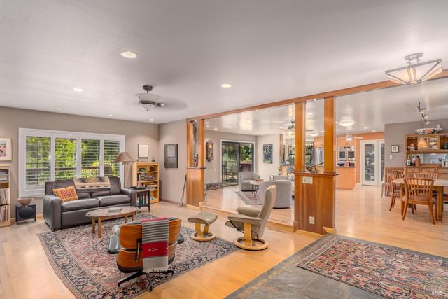 14856 Chalk Hill Rd, Healdsburg, CA 95448
