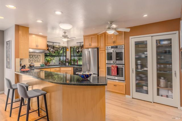 14856 Chalk Hill Rd, Healdsburg, CA 95448