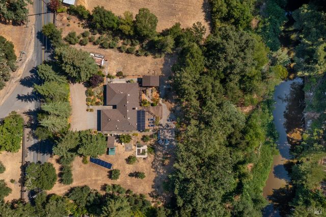 14856 Chalk Hill Rd, Healdsburg, CA 95448