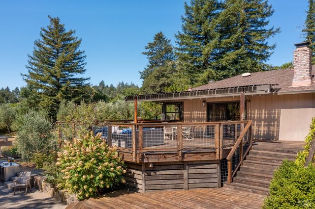14856 Chalk Hill Rd, Healdsburg, CA 95448