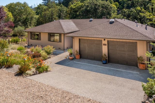14856 Chalk Hill Rd, Healdsburg, CA 95448