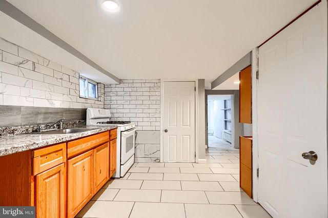 619 NORTHPOINT RD, Baltimore, MD 21224