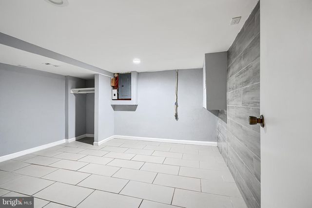 619 NORTHPOINT RD, Baltimore, MD 21224