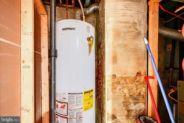 619 NORTHPOINT RD, Baltimore, MD 21224