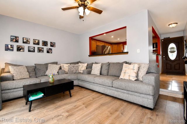 15404 Colbert Street, Romulus, MI 48174