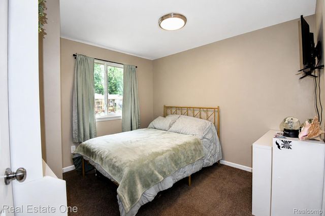15404 Colbert Street, Romulus, MI 48174