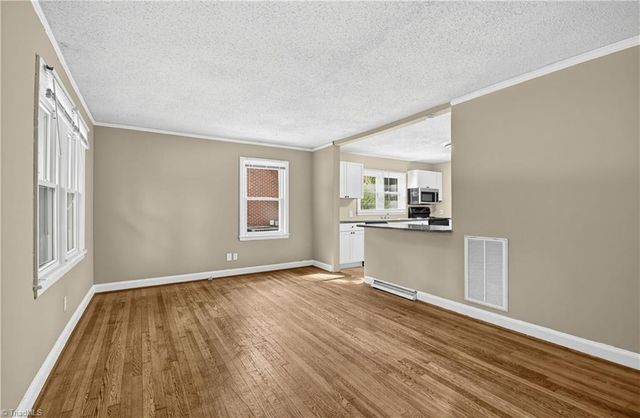 843 Willow Place, High Point, NC 27260