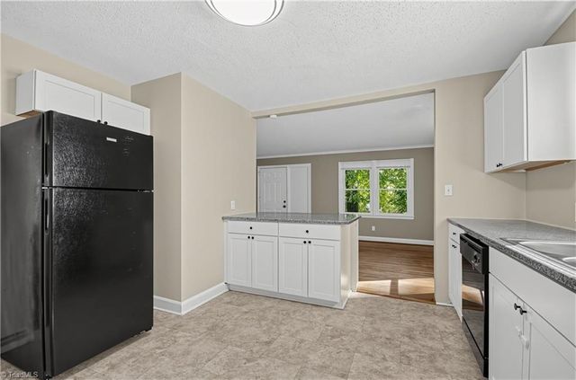 843 Willow Place, High Point, NC 27260