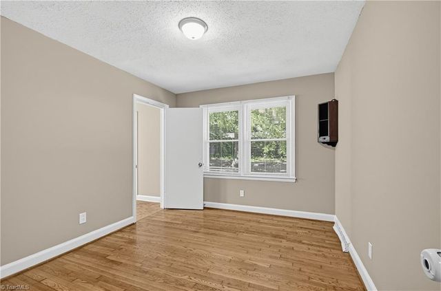 843 Willow Place, High Point, NC 27260