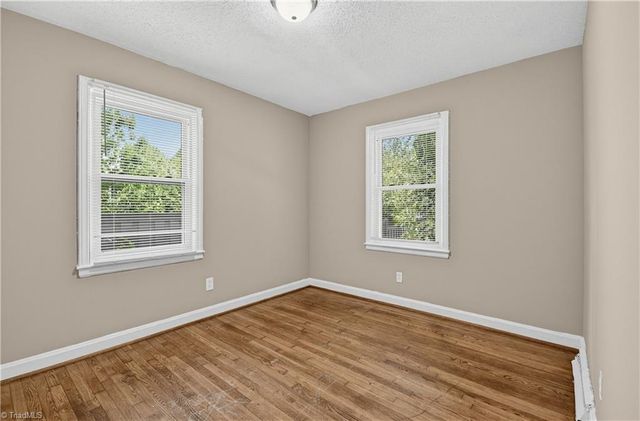 843 Willow Place, High Point, NC 27260
