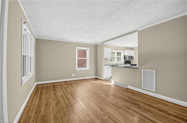 843 Willow Place, High Point, NC 27260