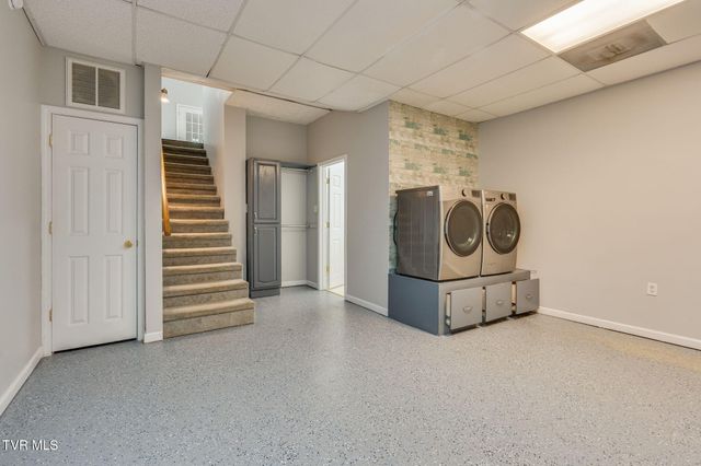 108 Plymouth Hill, Greeneville, TN 37743