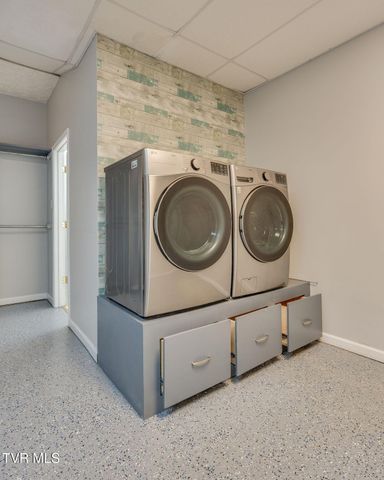 108 Plymouth Hill, Greeneville, TN 37743