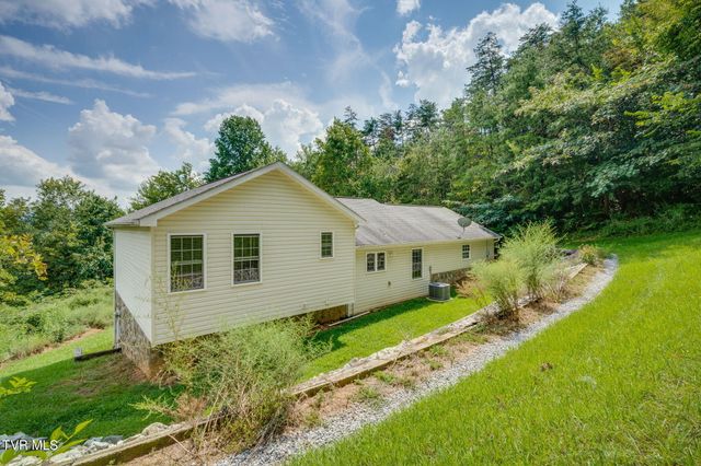 108 Plymouth Hill, Greeneville, TN 37743