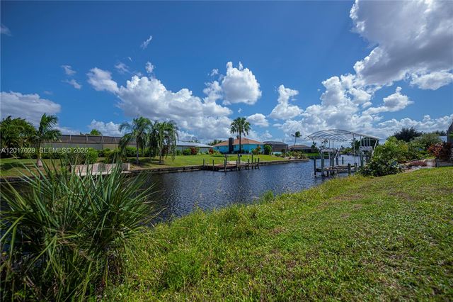 3725 SE 13th Ave, Cape Coral, FL 33904