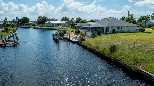 3725 SE 13th Ave, Cape Coral, FL 33904