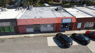 21048 Kelly Road, Eastpointe, MI 48021