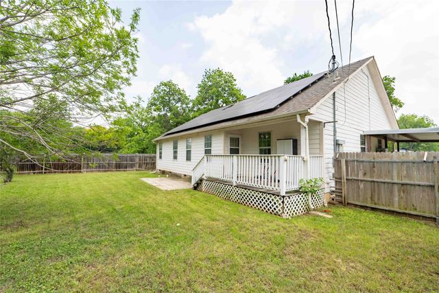 306 Owens Street, Bridgeport, TX 76426