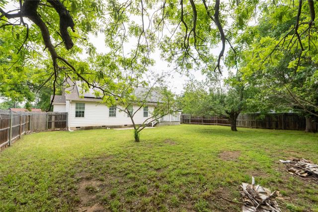 306 Owens Street, Bridgeport, TX 76426