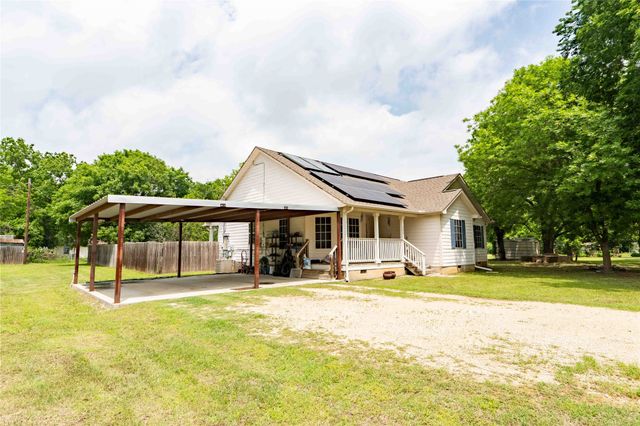306 Owens Street, Bridgeport, TX 76426